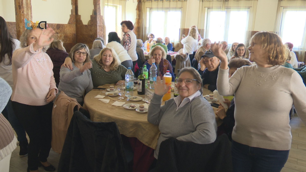 Freguesias da Amadora Realizam Almoço Convívio para Celebrar Dia de Reis