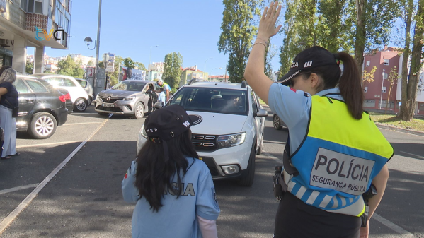 Alunos EB1 Artur Bual Realizam Operação STOP